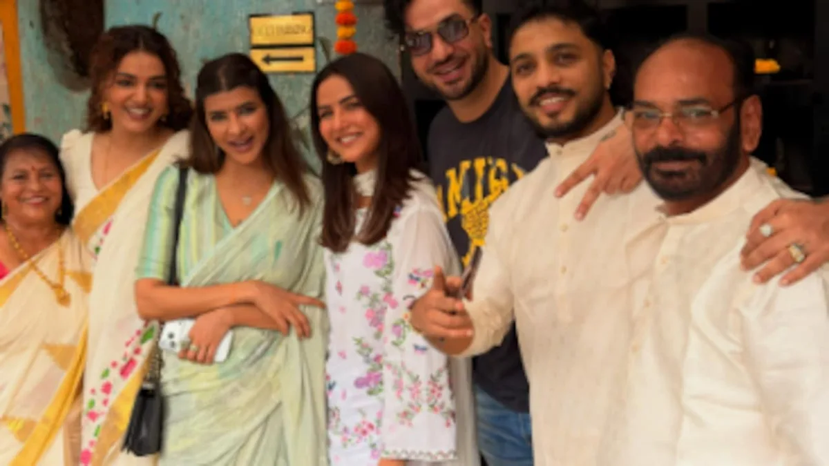 Rapper Raftaar's Onam Famjam With Aly Goni, Jasmin Bhasin And Lakshmi Manchu