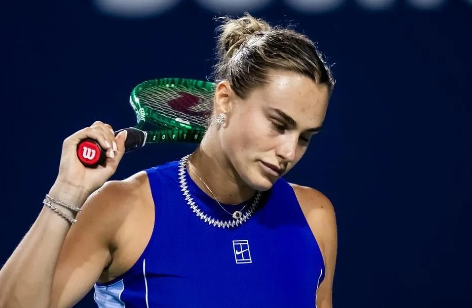 Técnica de Serena critica Sabalenka por exposição fora das quadras