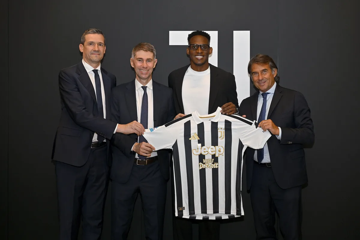 Jhon Lucumí recordó a Juan Guillermo Cuadrado y a varias leyendas de la Juventus en su primera entrevista como jugador del equipo italiano