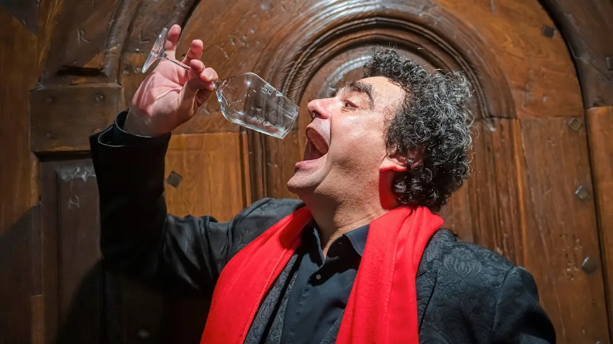 Opern-Weltstar Rolando Villazón - Kann dieser Mann ein Glas zersingen?