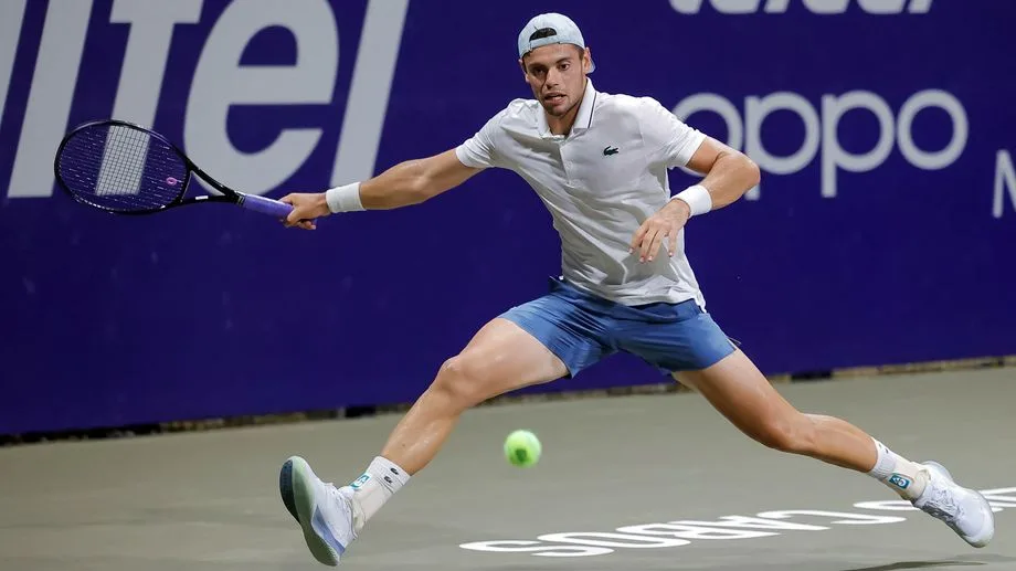 "Je ne réalise pas encore", le tennisman français Arthur Géa se qualifie pour les 8e de finale de l'US Open