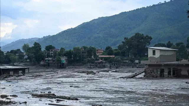 Portuguesa entre as centenas de desaparecidos após inundações no Nepal