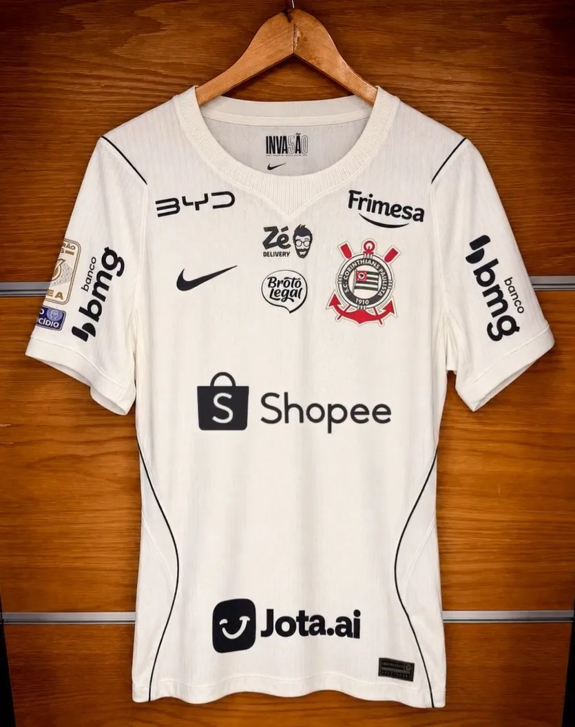 Corinthians anuncia patrocínio máster até o fim de 2026