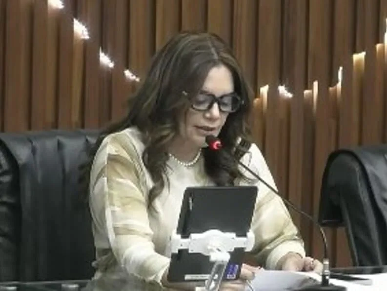 Deputados do Amazonas aprovam "Dia da Amizade entre Animais e Tutores"