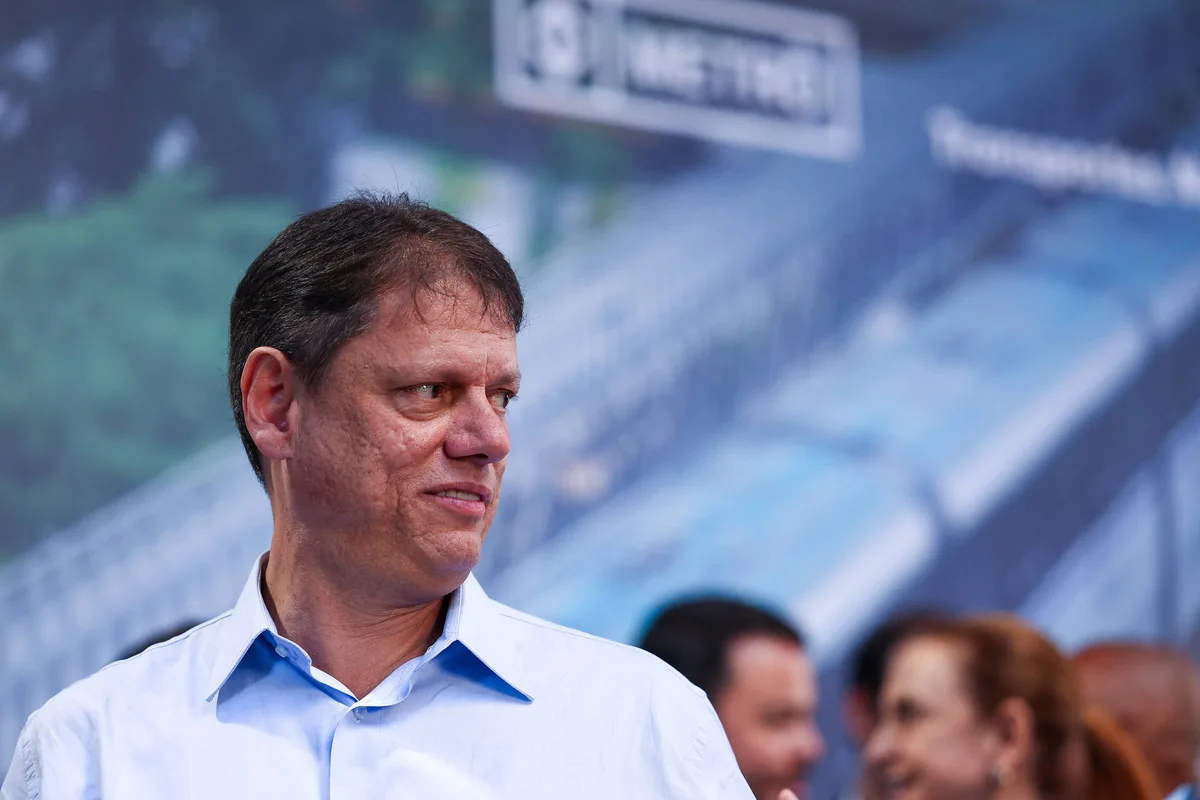 Tarcísio propõe criar banco público com nome de agressores de mulheres