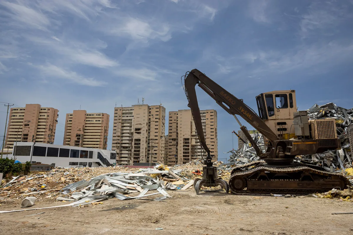 Casi dos meses después de los sismos, La Guaira se debate entre precariedad y resistencia