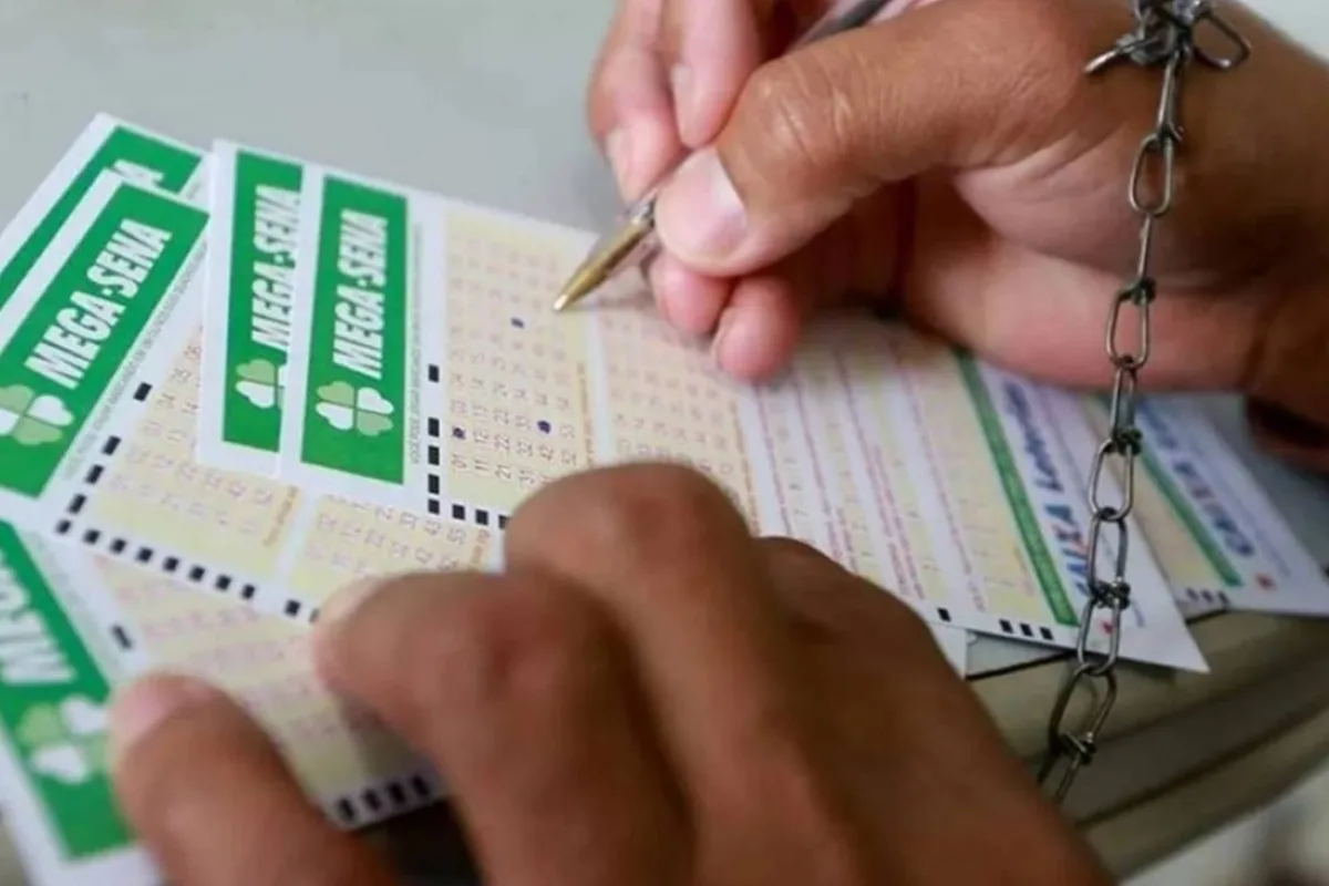 Mega-Sena 3046 sorteia R$ 45 milhões hoje (18/8). Confira resultado