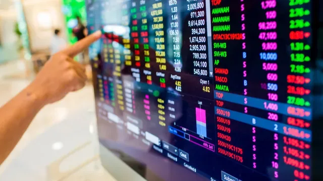 Bolsas europeias com tendência mista após máximos de Wall Street