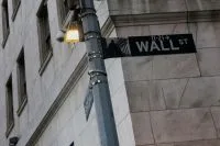 Fitch reitera rating do Reino Unido em “AA-“, com perspectiva estável