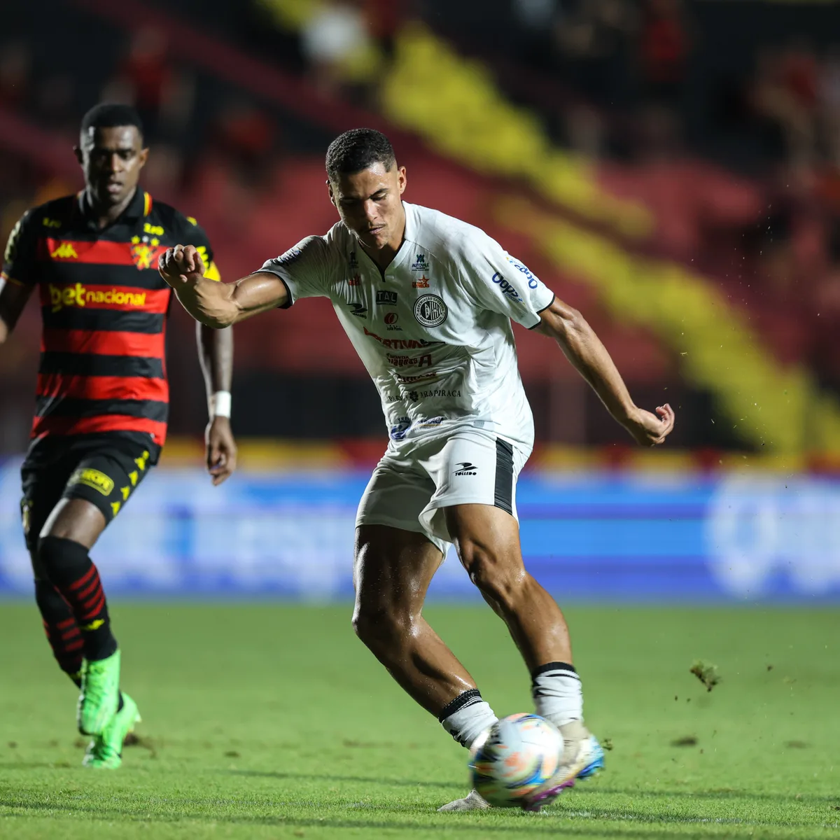 ASA anuncia empréstimo de Alex Bruno ao Vitória