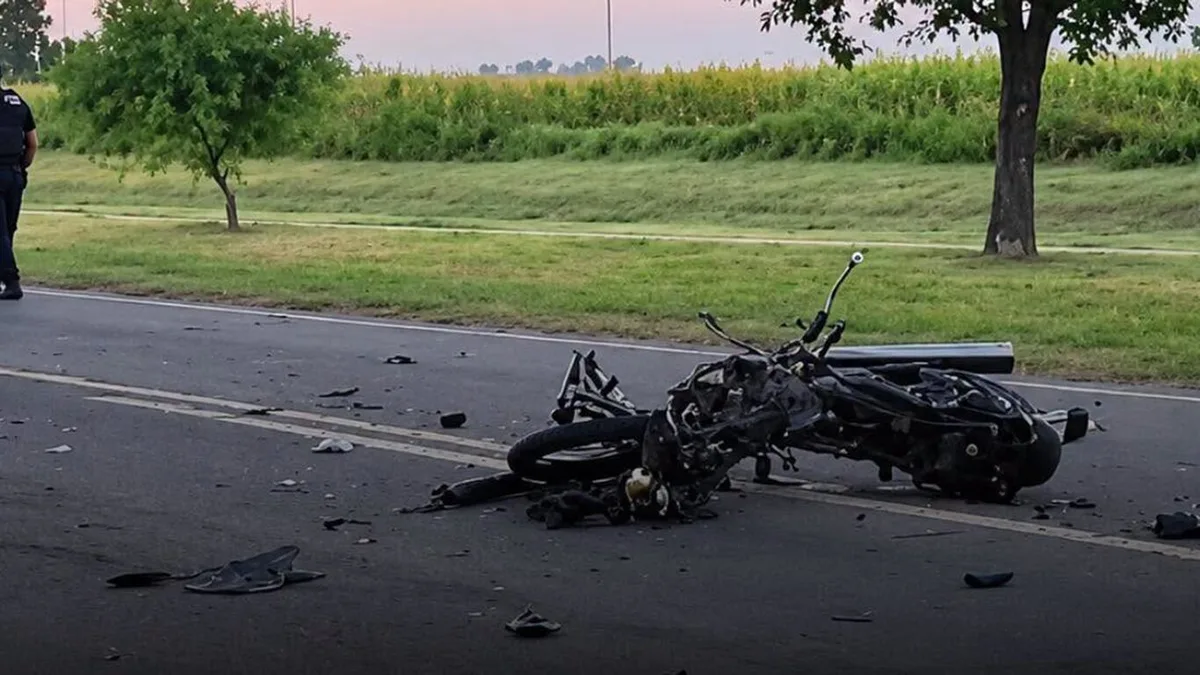 Tragedia en la Ruta 1: murió un agente penitenciario de 29 años tras chocar contra un trailer
