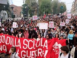 Krawalle in Turin: Italienische Schüler protestieren gegen Meloni-Regierung