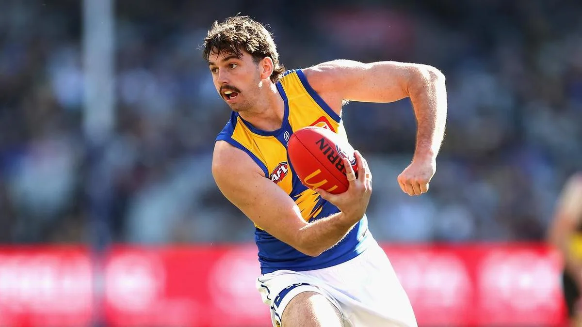 Eagles re-sign defender but big list cull looms