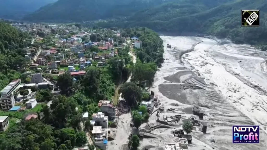 Desastre no Nepal deixa mortos e desaparecidos após inundação