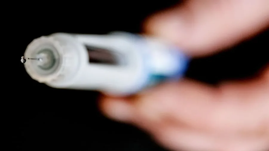 Ernährungsexpertin gibt Tipps: Abnehmspritze und -pille: Was hilft bei Nebenwirkungen?