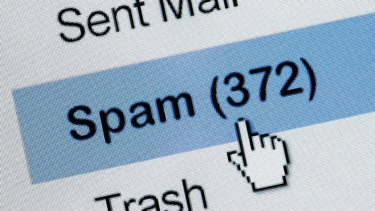 iLands, la distópica granja de agentes de IA que tienen que "ganarse el pan" llenando de spam tu correo electrónico para sobrevivir