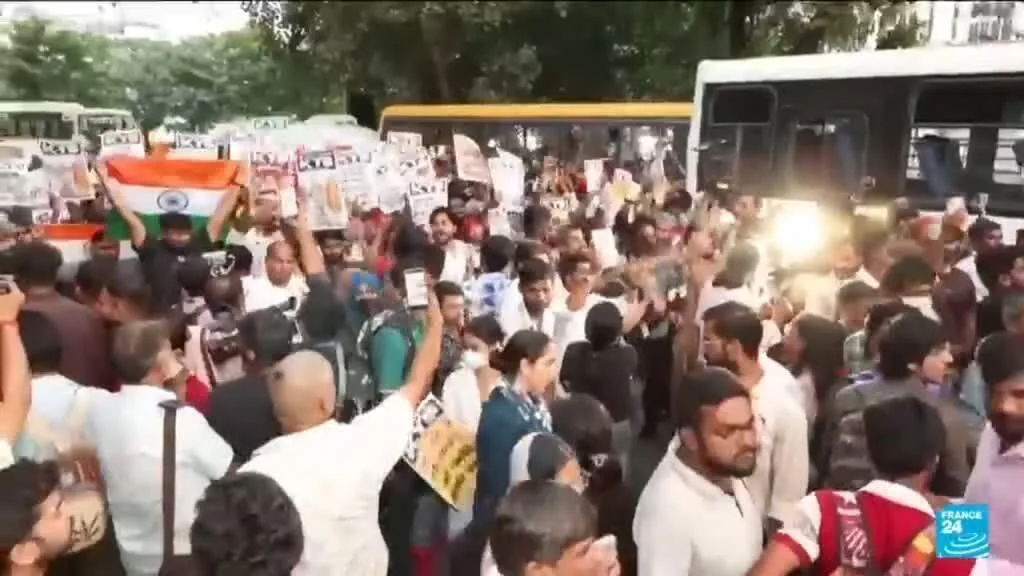 Controverse électorale en Inde : le chef des "cafards" à nouveau arrêté