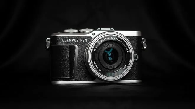 Retorno da Olympus Pen? Vazamento revela nome e detalhes de câmera OM Pen mirrorless avançada