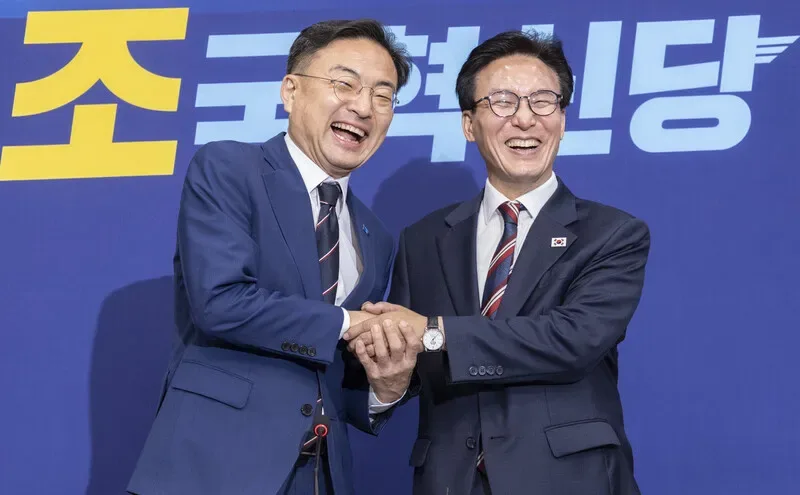 민주 지지층 52%·혁신당 74% “합당 찬성”…시기는 온도차