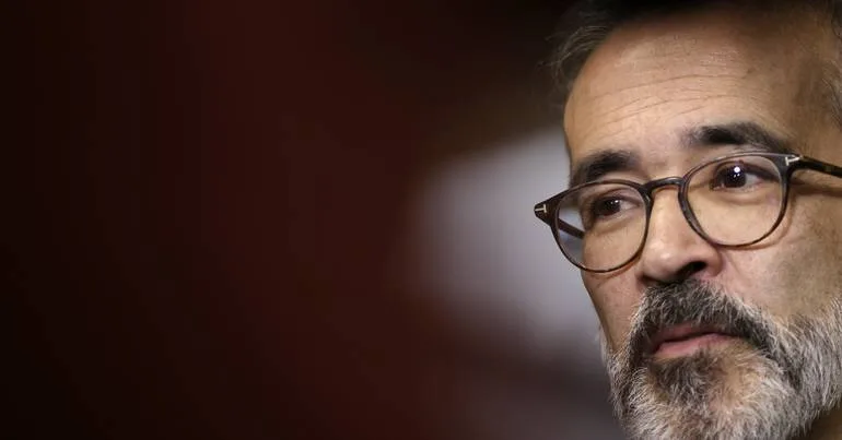 Neves: “Ninguém tem a informação do primeiro-ministro"