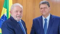 Haddad diz que Flávio Bolsonaro tem “maior capivara da República”