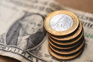 Tesouro IPCA+ fica abaixo de 8% pela 1ª vez desde junho, na contramão do exterior