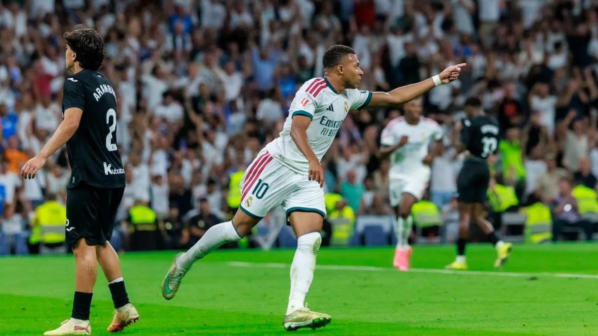 Mbappé bautiza a Mourinho con un 'hat-trick' y lidera una versión carnívora del Real Madrid