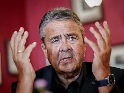 Debatte über Linke-Koalition: Gabriel warnt Berliner SPD vor Koalition mit "antisemitischer Partei"