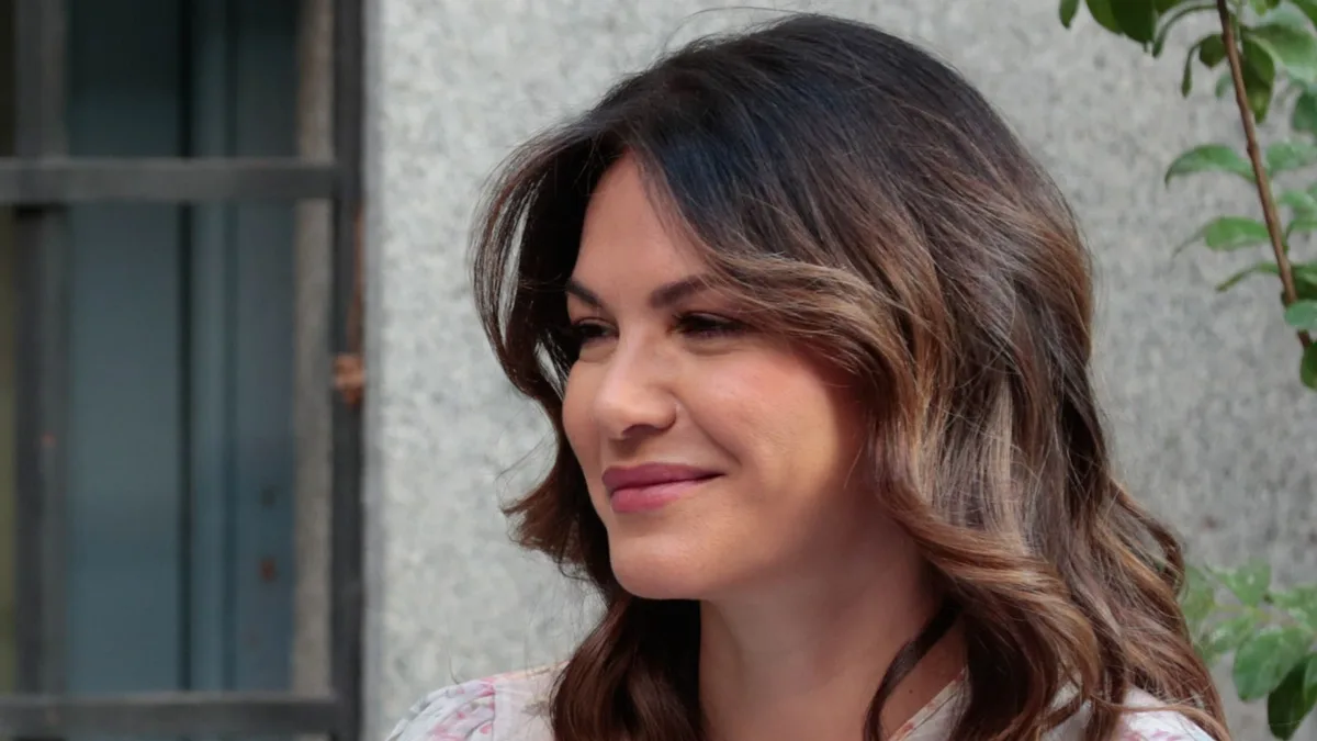 Fabiola Martínez, muy emotiva, hace llorar a sus seguidores con un vídeo clave sobre su vida: "De niña a mujer"