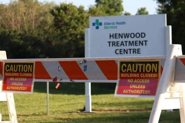 Recovery Alberta closes Edmonton addiction treatment program, drops hundreds from wait list