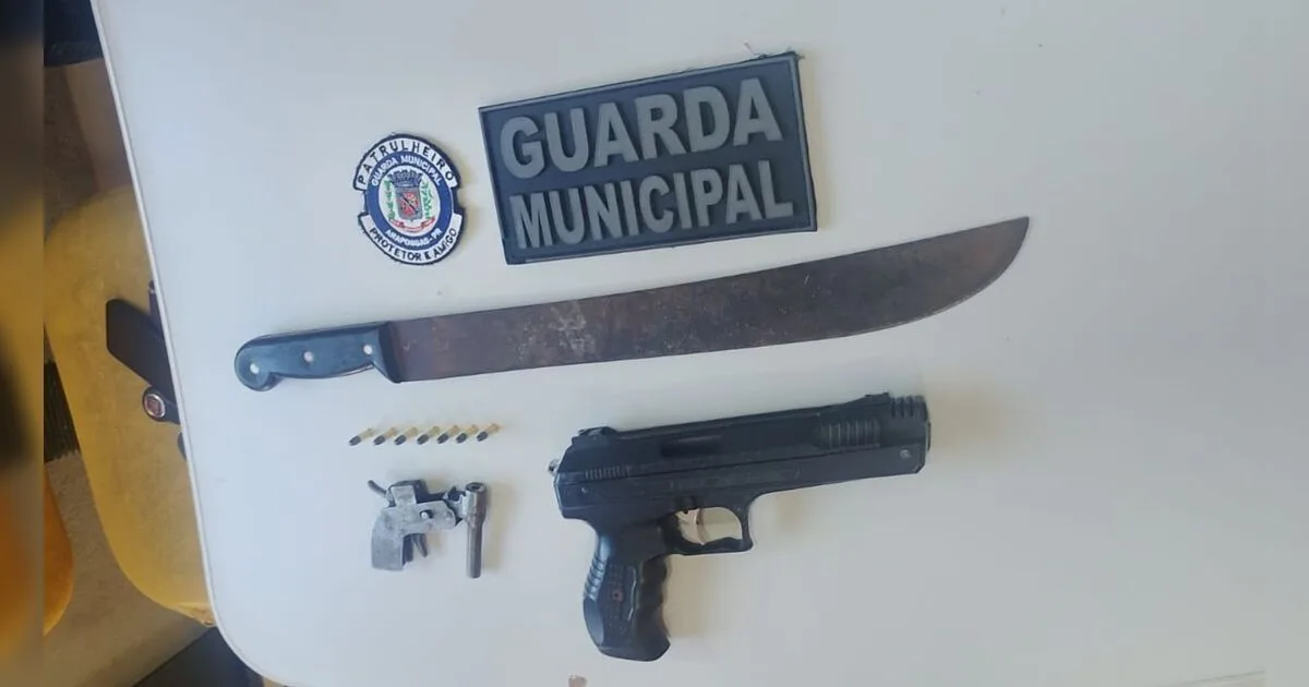 Homem atira dentro de casa para impedir saída da esposa e é preso pela GM
