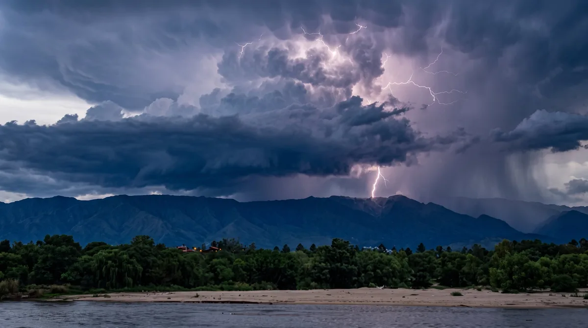 Panamá inicia septiembre bajo aviso por lluvias y tormentas durante 72 horas