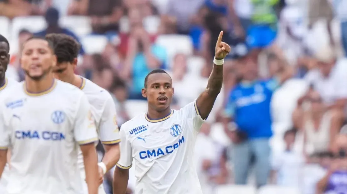 ‘Intenso até o fim’: Como Igor Paixão roubou a cena sem gol ou assistência em jogo do Marseille