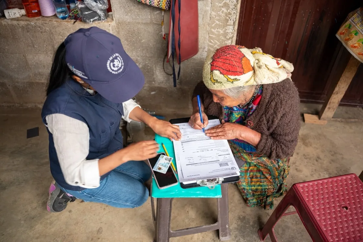 El programa del aporte económico para el adulto mayor en Guatemala aumenta 72.1% sus beneficiarios