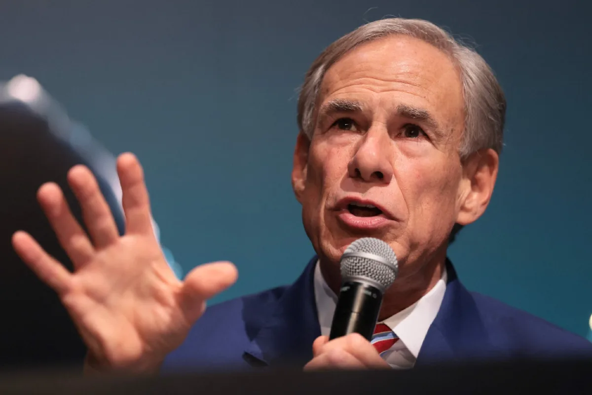 Greg Abbott, gobernador de Texas: “Congelé matrículas y cuotas hasta el año académico 2026-2027”