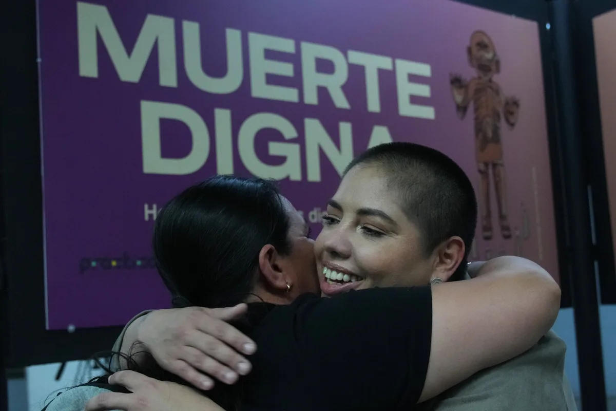 CNDH abre diálogo sobre Ley Trasciende en México: presentan iniciativa con 190 mil firmas