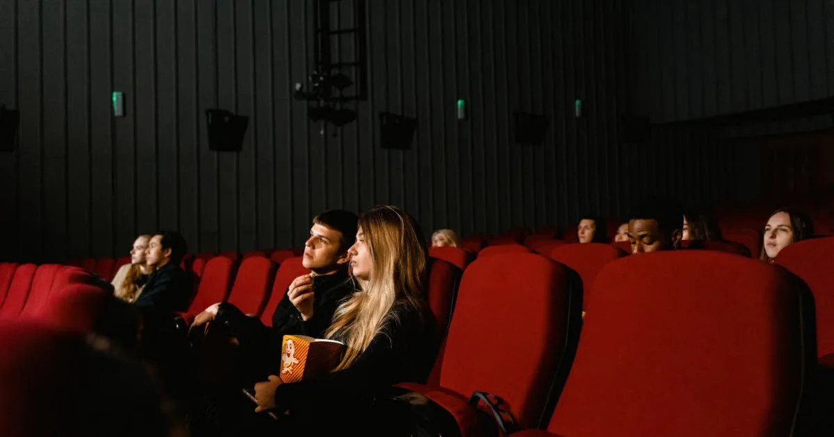 Cinéma. Comment la jeunesse remplit les salles obscures... sous l’influence des réseaux sociaux