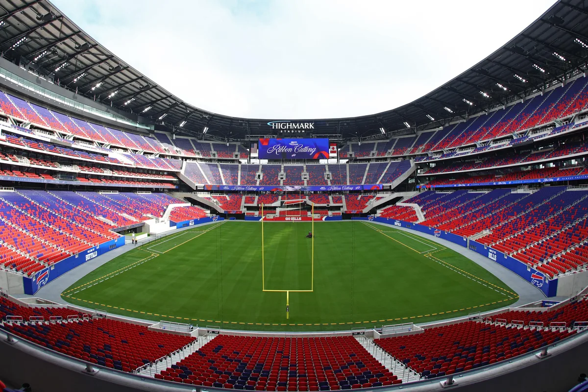 El pasto del nuevo Highmark Stadium se rompe y enciende las alarmas en Buffalo