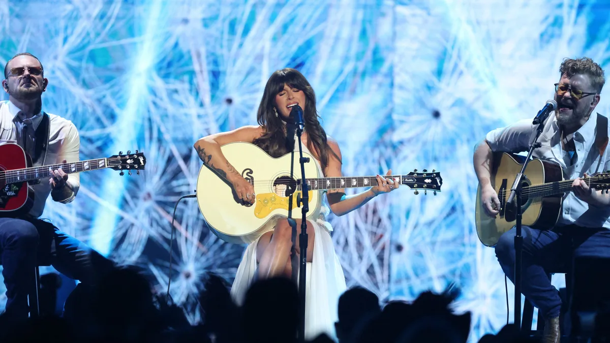 Country Star Speaks Out After Last Minute Show Cancellation