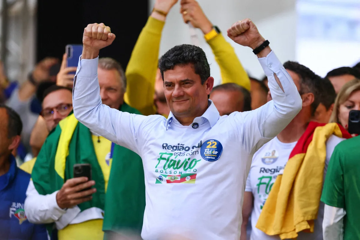 Moro diz que fim da escala 6x1 não é pauta dos trabalhadores e minimiza efeito para Lula