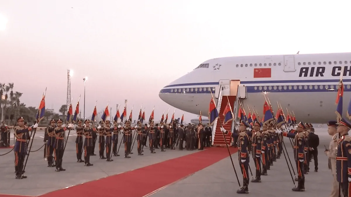 Xi Jinping arrives in Cairo for state visit to Egypt