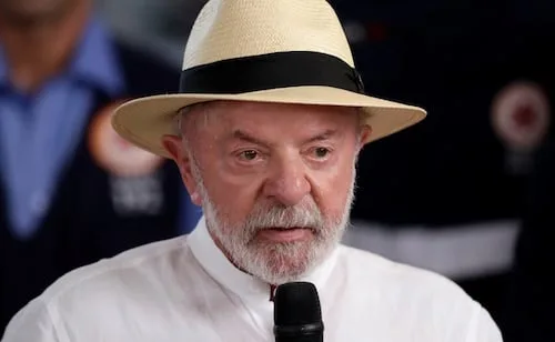 Lula critica los aranceles más recientes de EU; conversa por teléfono con Trump
