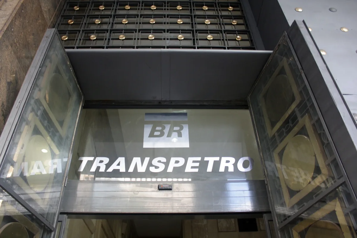 Transpetro publica edital de concurso com 4 mil vagas