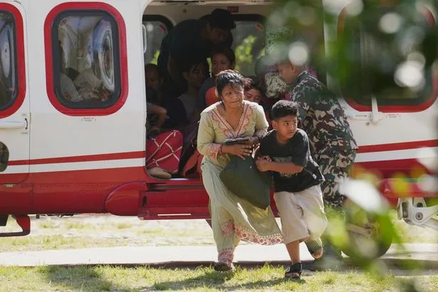 Nepal floods death toll passes 600 as helicopter rescues suspended and UK team arrives