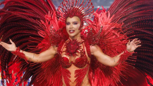 Professor aponta o que “pesou” em decisão de Virginia para sair da Grande Rio: ‘Já desconfiava’ Professor aponta o que "pesou" em decisão de Virginia para sair da Grande Rio: 'Já desconfiava' (Foto: Manu Scarpa/Brazil News)
