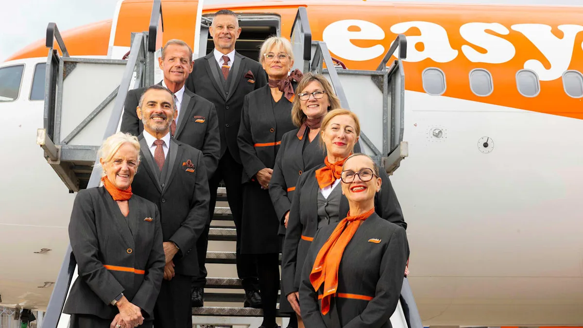 Lebenserfahrung statt Jugendwahn - EasyJet sucht jetzt Flugbegleiter über 50