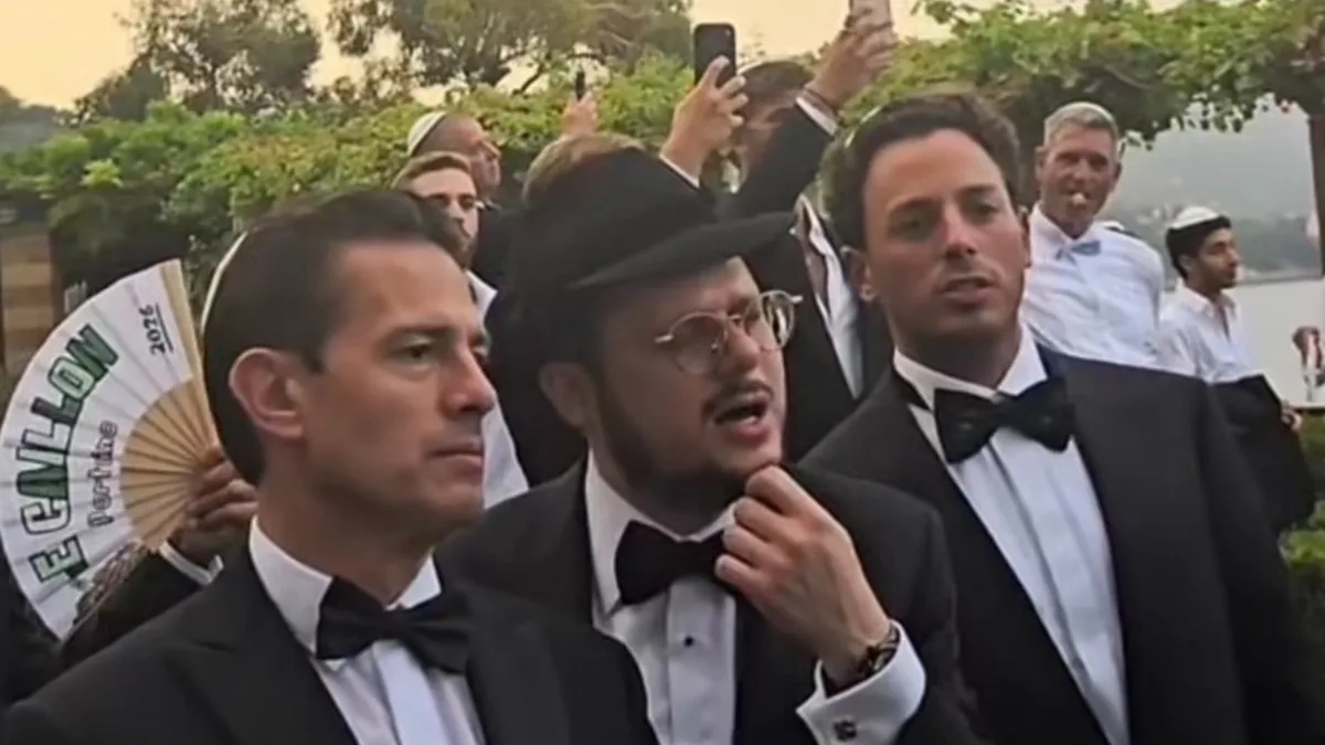 Enrique Peña Nieto reaparece en boda junto a empresario