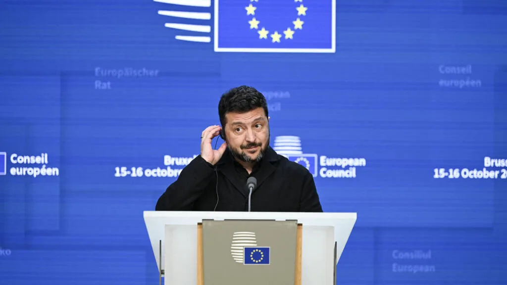 Ukraine : Zelensky face aux incertitudes du soutien occidental