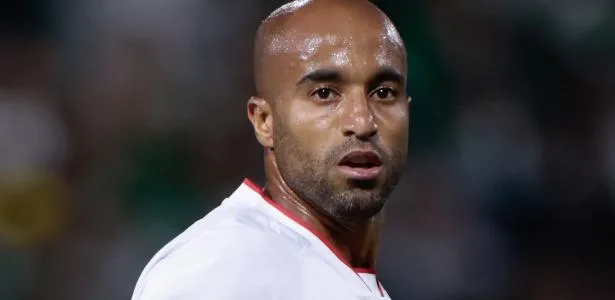 Como São Paulo deve tratar renovação de Lucas? Comentaristas debatem