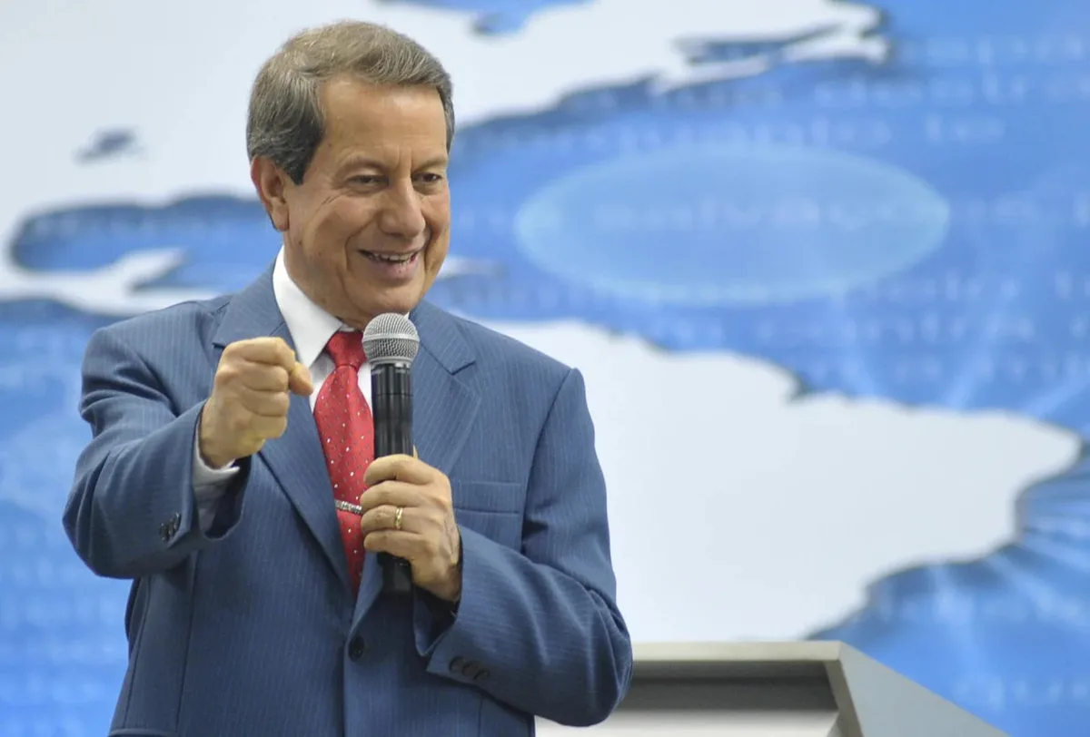 R.R. Soares, líder neopentecostal, pede a Moraes para visitar Bolsonaro
